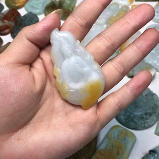 定制翡翠未镶嵌翡翠