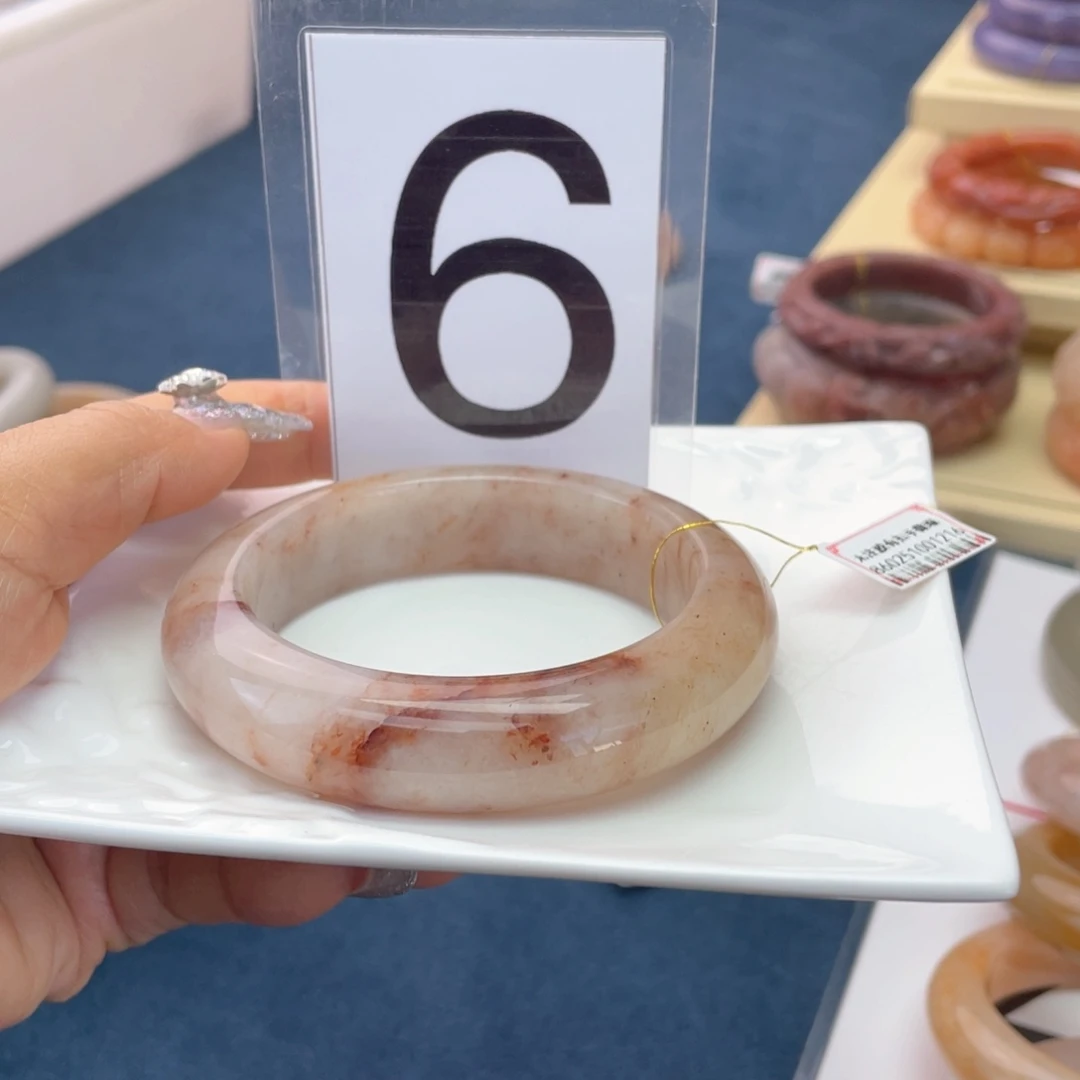 石英质玉未镶嵌手镯