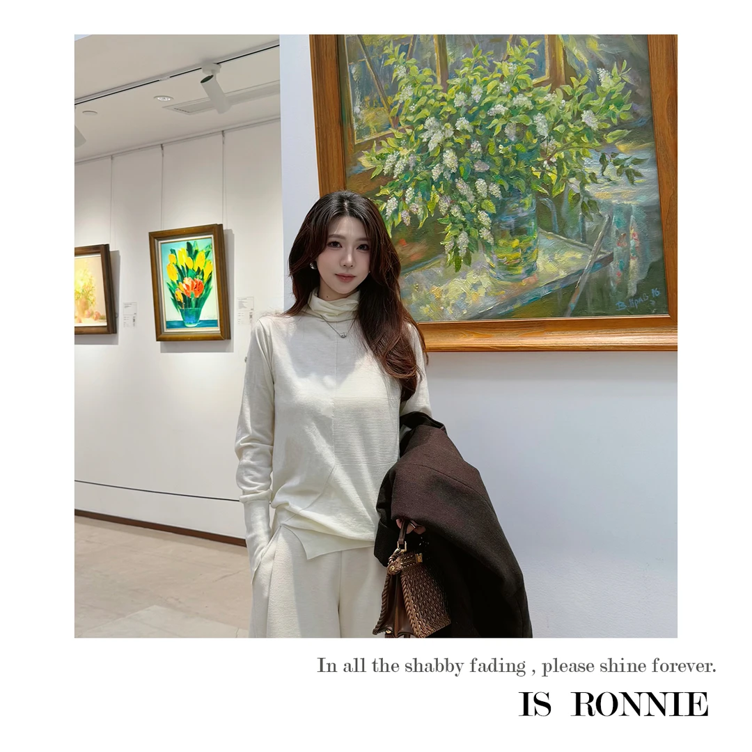 Is Ronnie【白麝香】100%羊毛不规则设计感高领针织毛衣女GC588268