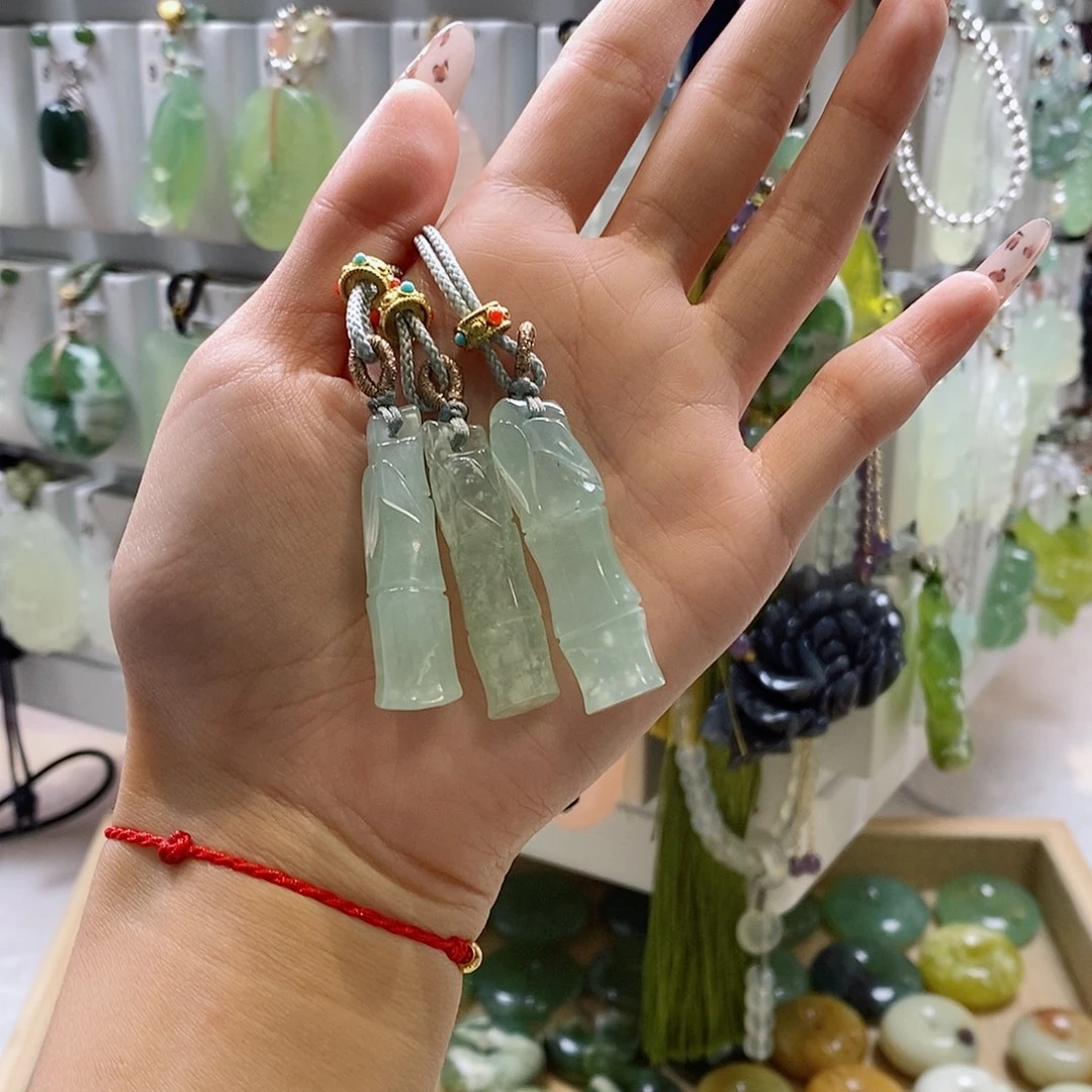 蛇纹石玉未镶嵌挂坠天然岫玉项链
