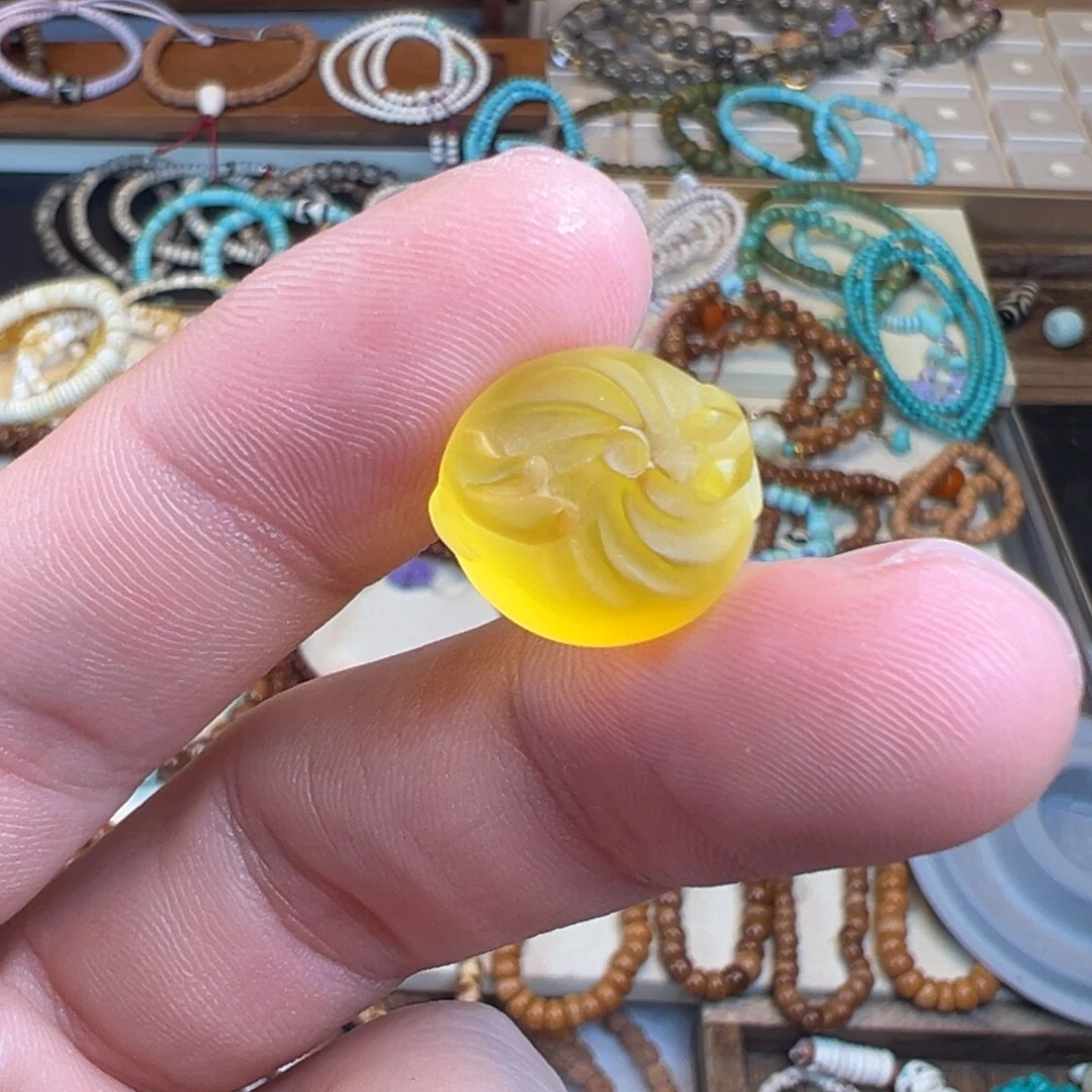 蜜蜡未镶嵌裸石小包子