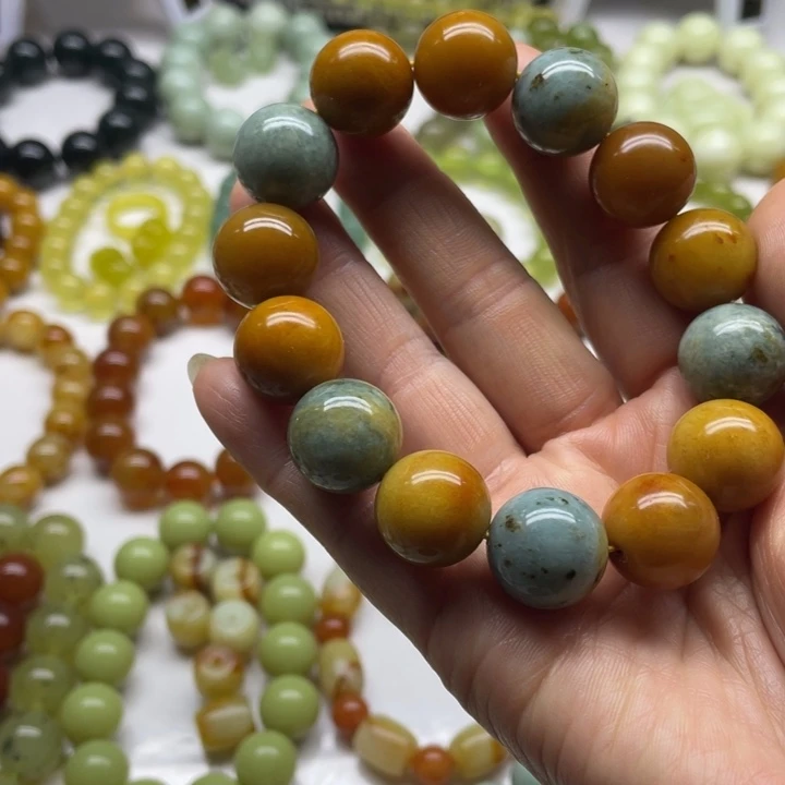 蛇纹石玉手串未镶嵌