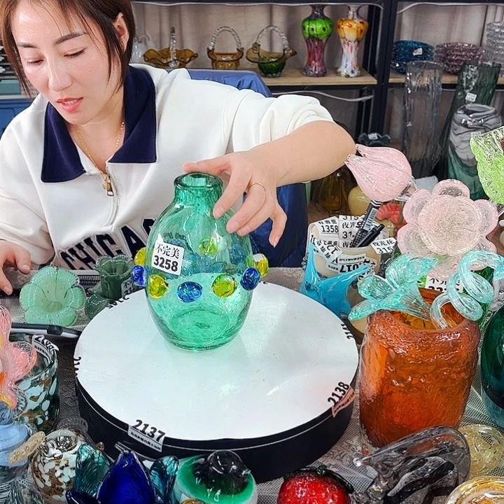 3258 家悦琉璃工艺品不完美