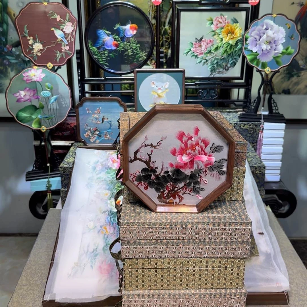 刺绣刺绣工艺精湛