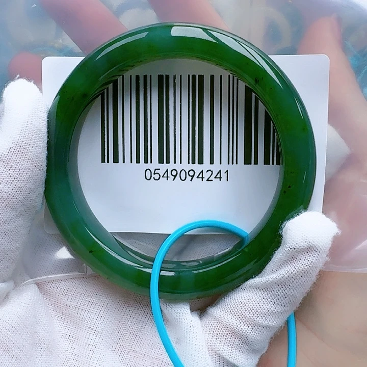 和田玉手镯未镶嵌55.5包容