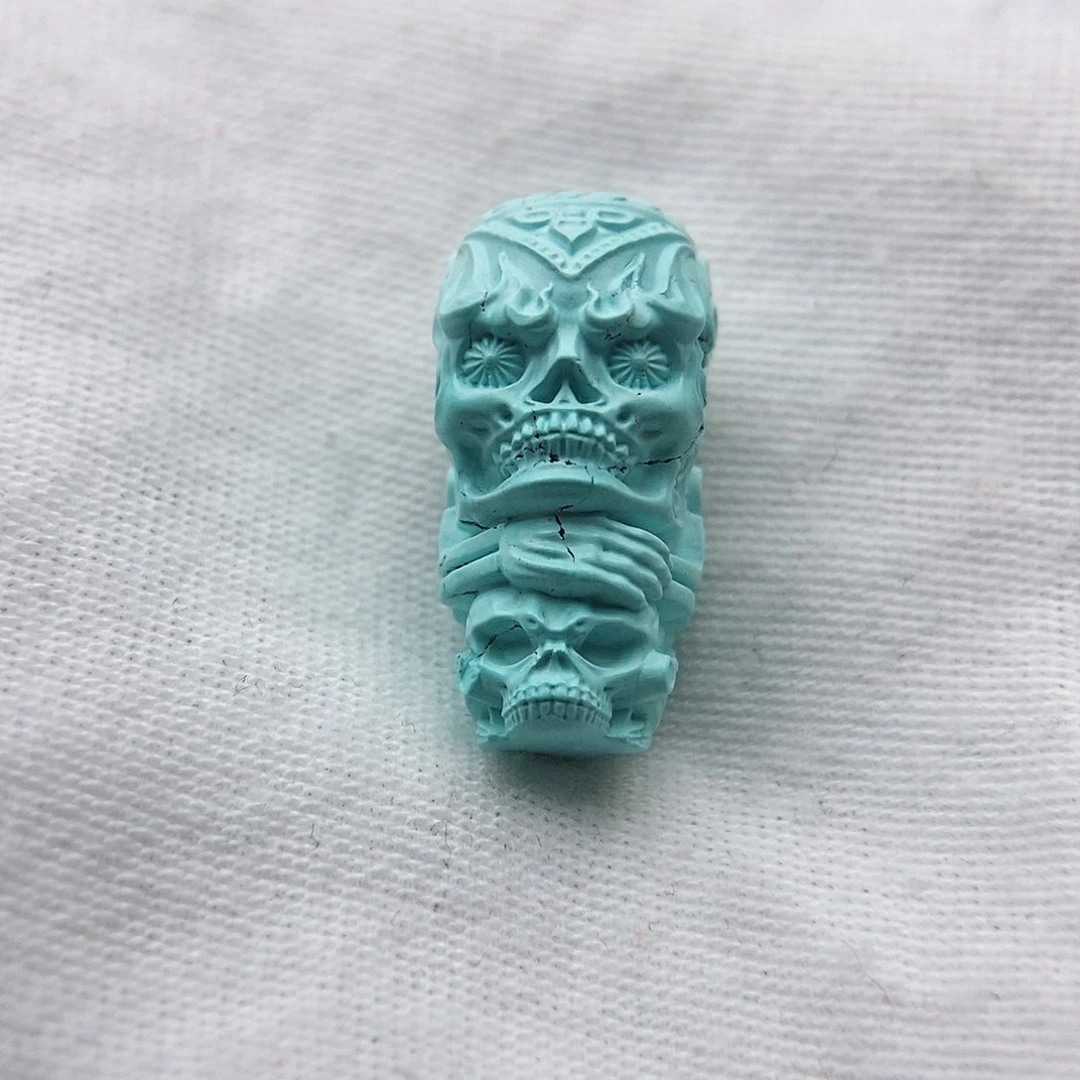 绿松石颈饰未镶嵌