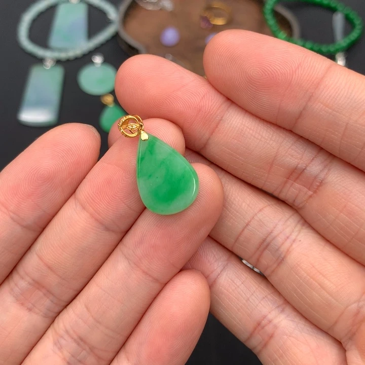 翡翠18K金镶嵌吊坠(不含链)