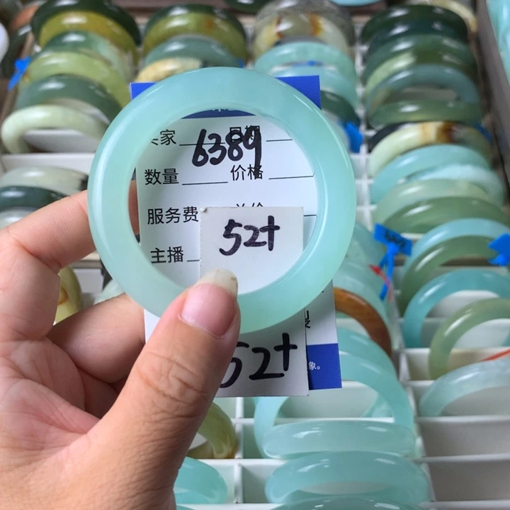 未镶嵌蛇纹石玉手镯6389
