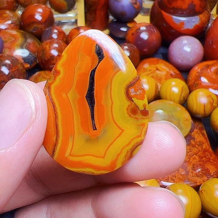 玛瑙/玉髓吊坠(赠链)未镶嵌