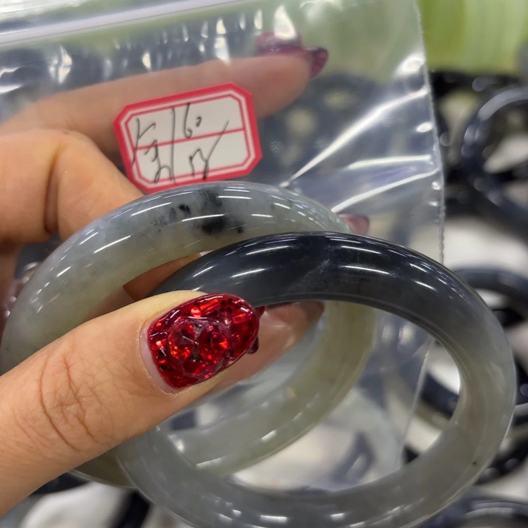 岫玉手镯未镶嵌余*歌