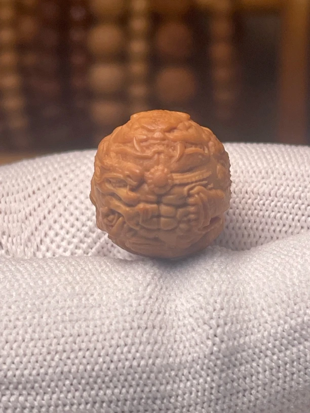 男士18左右猴头核桃金蝉（全品有正常封口线）