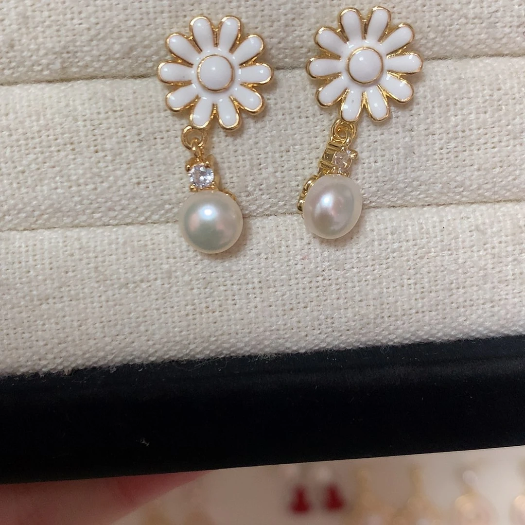 淡水珍珠耳饰合金