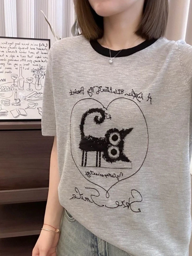 小猫减龄薄款冰丝衫2025新款200斤夏季潮牌t恤夏天洋气衣服穿搭女