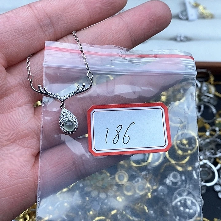 翡翠未镶嵌戒指186