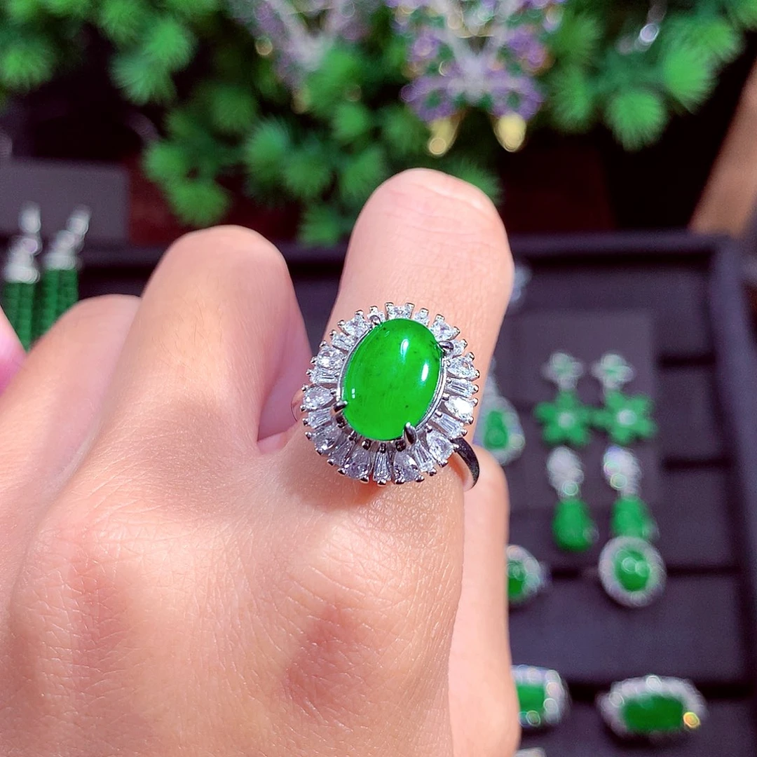 颈饰未镶嵌翡翠天然