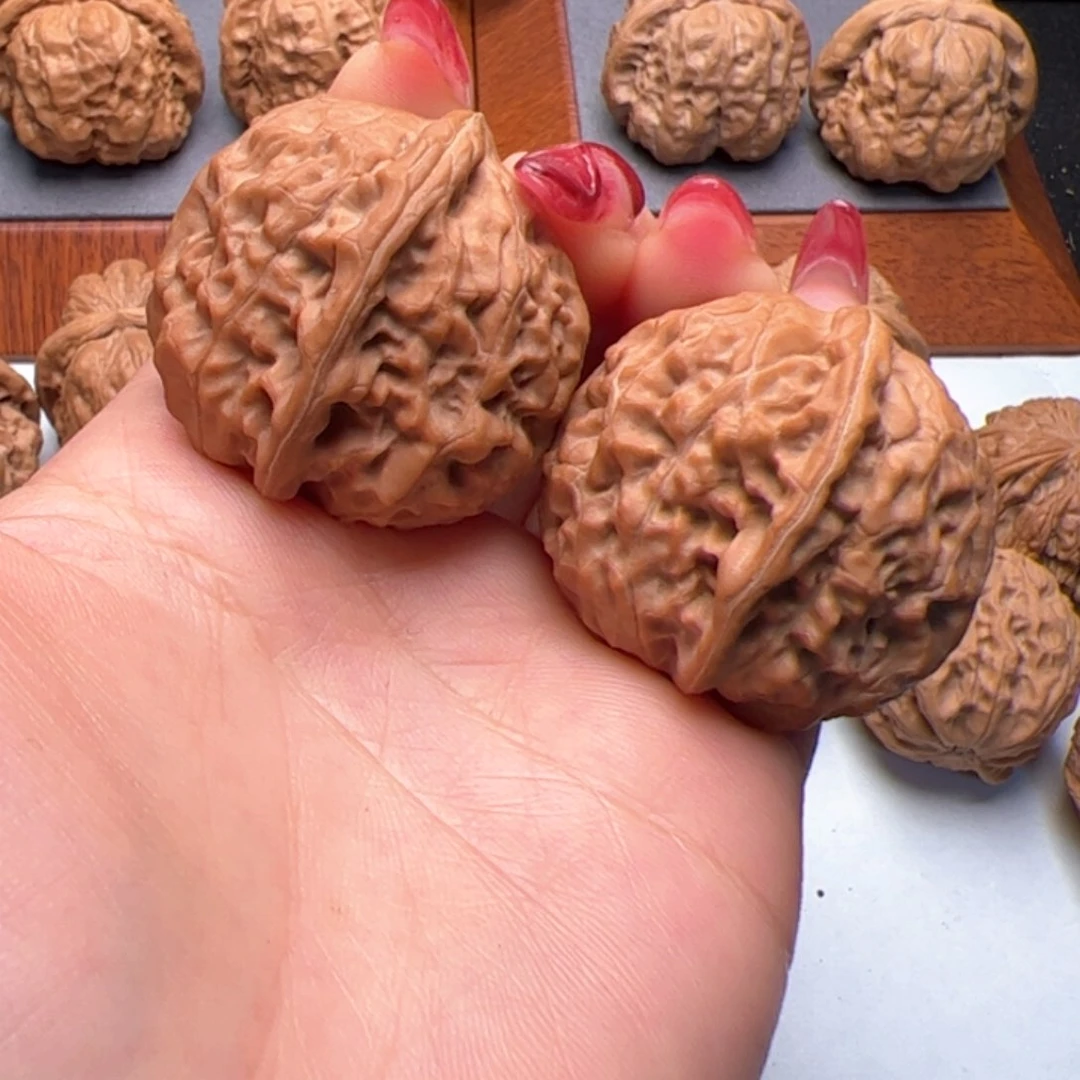 文玩核桃把件黄松峪元宝39