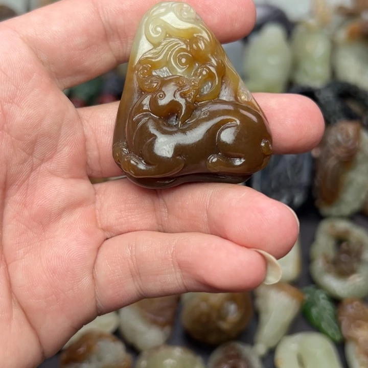 和田玉未镶嵌挂件