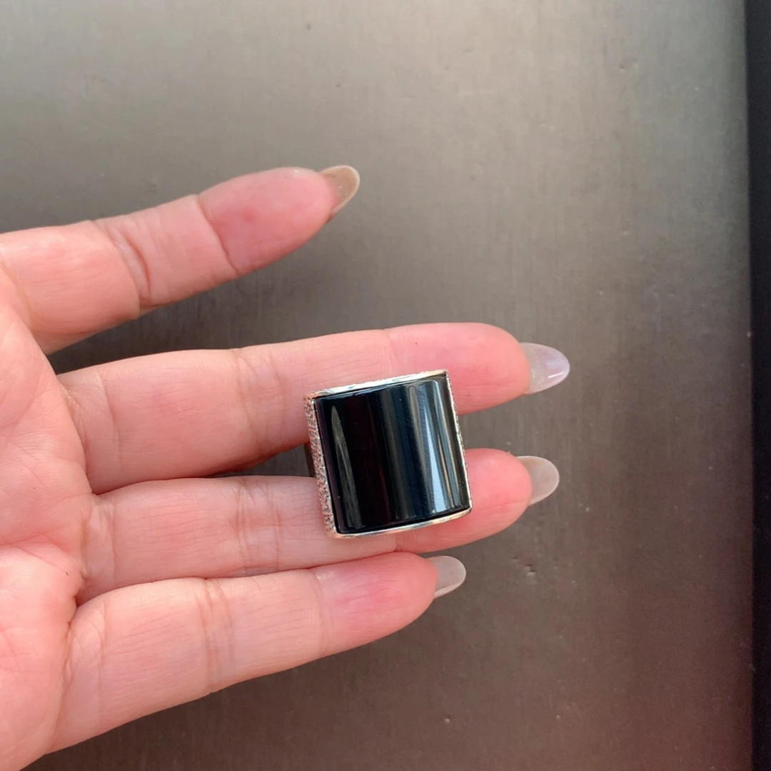 玛瑙/玉髓戒指银S925镶嵌晶***巴