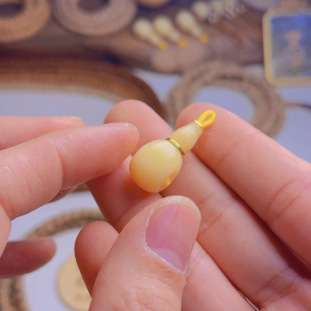 【闪购商品】柏香籽/百香籽吊坠W**g