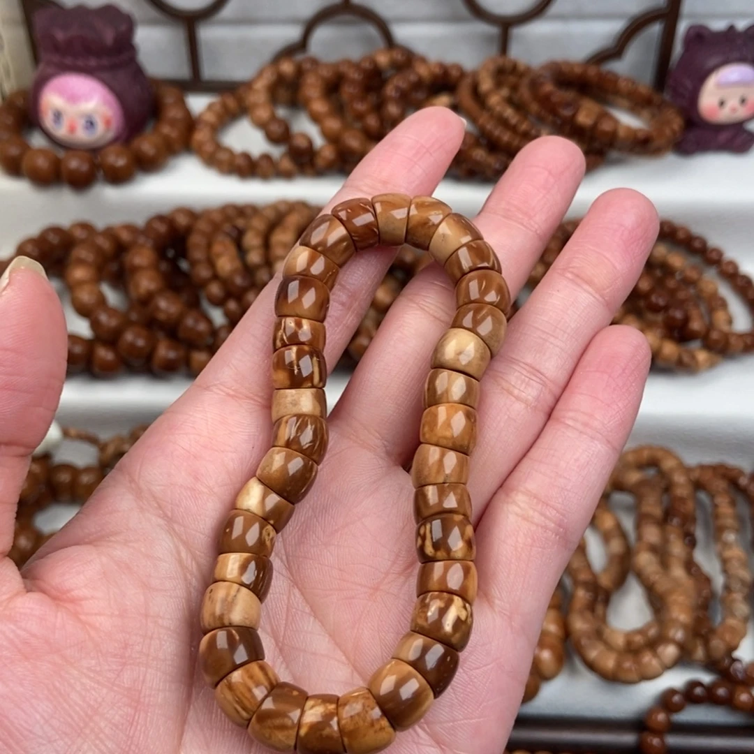 颜***儿库克手串花皮年糕肠卡9