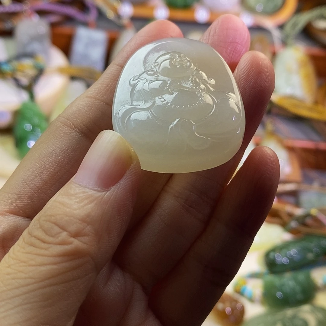 ****夏和田玉未镶嵌颈饰