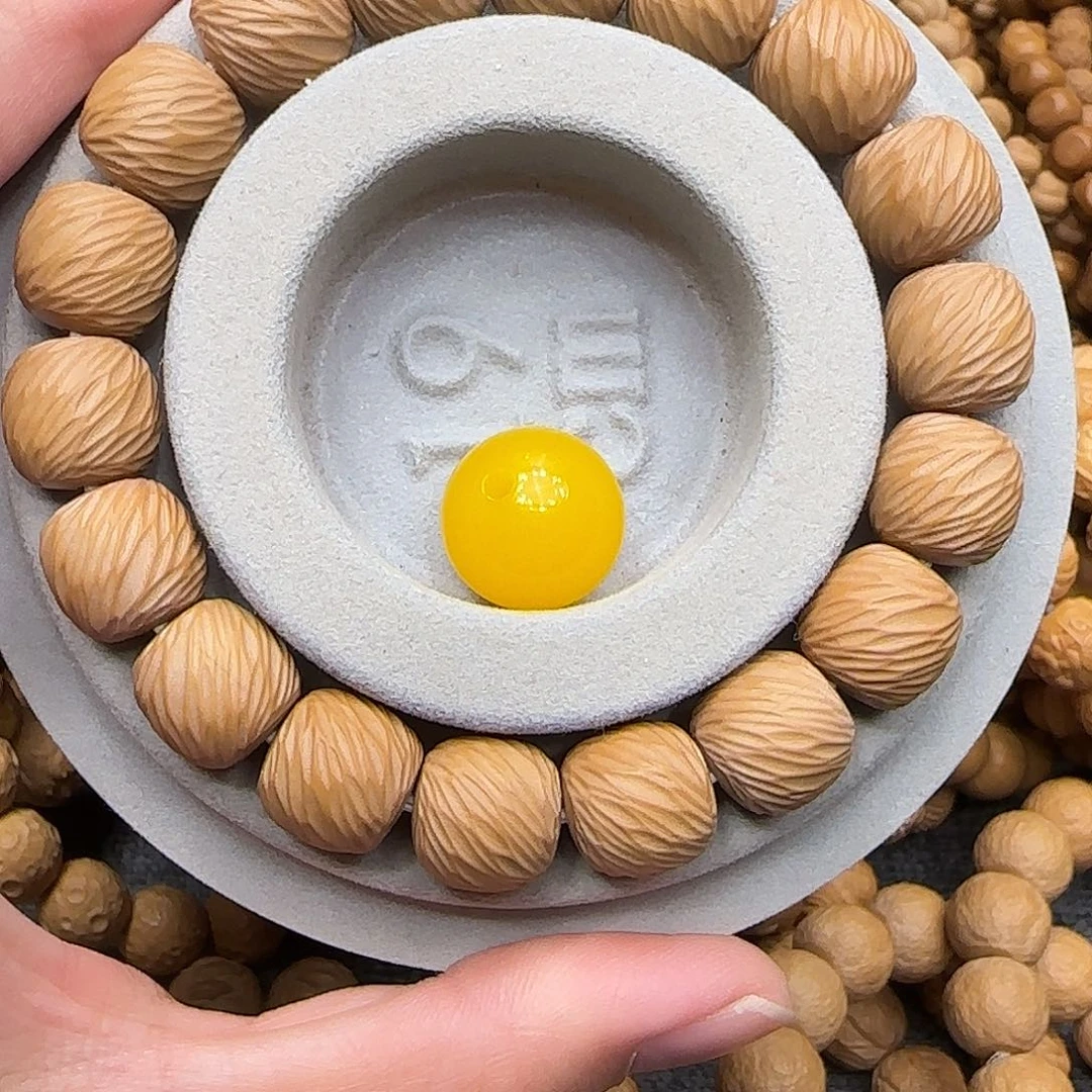 吊坠猴头核桃全品云锦