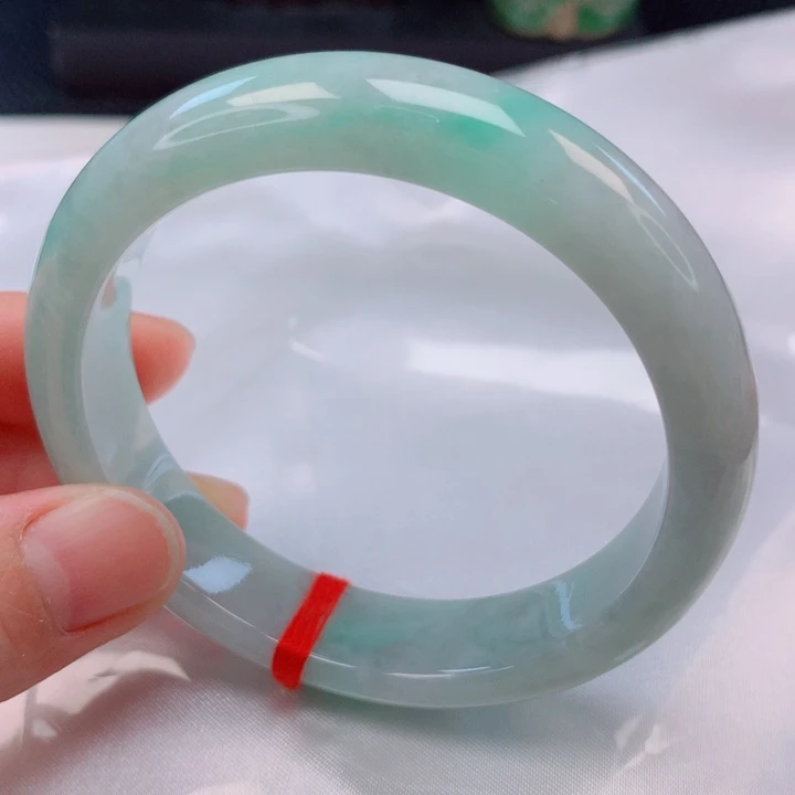 翡翠未镶嵌手镯孤品清货捡漏