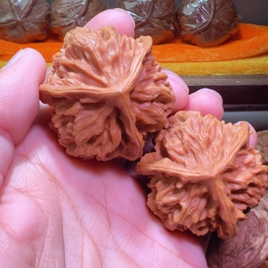把件文玩核桃120开角龙鳞纹大奔