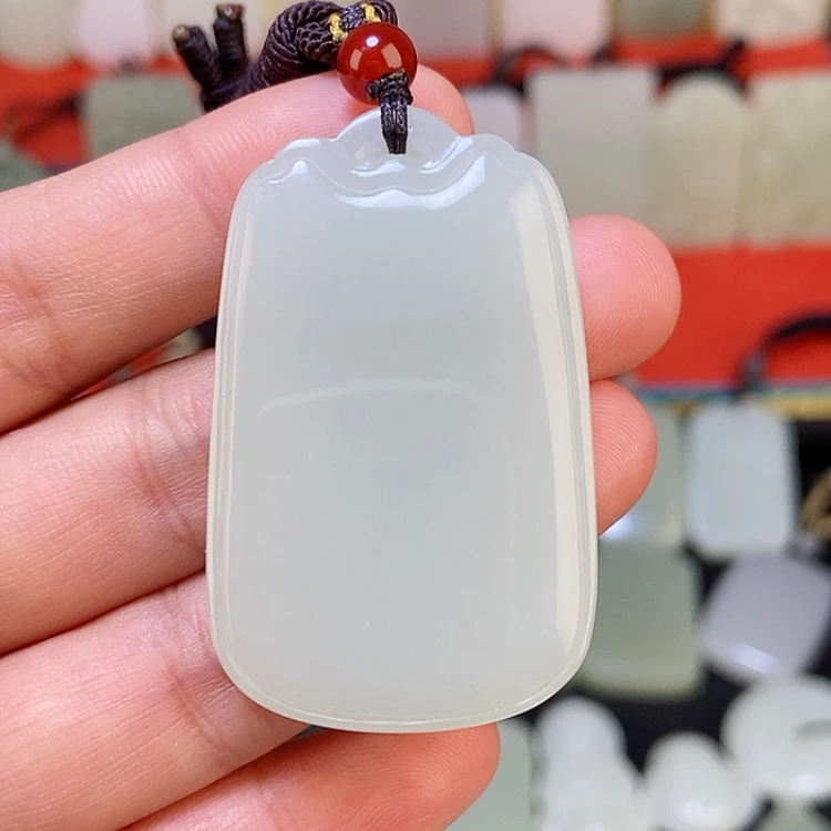 【闪购商品】颈饰未镶嵌和田玉