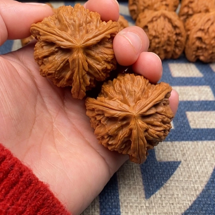 吊坠文玩核桃A****s三棱