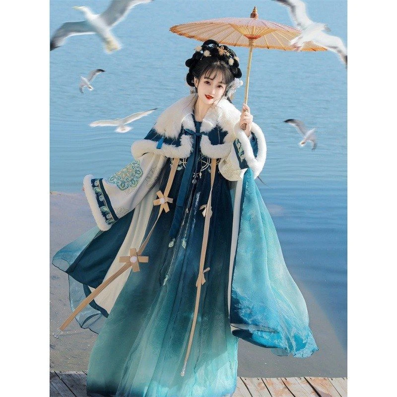 【颜如玉】原创汉服冬季古风女齐胸唐制仙气汉元素日常加厚披肩斗