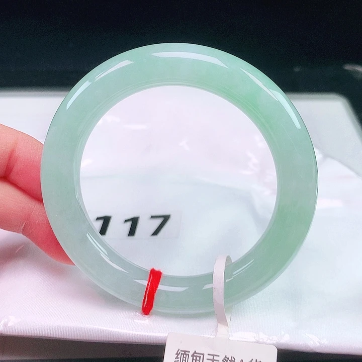 翡翠未镶嵌手镯（圆镯）117