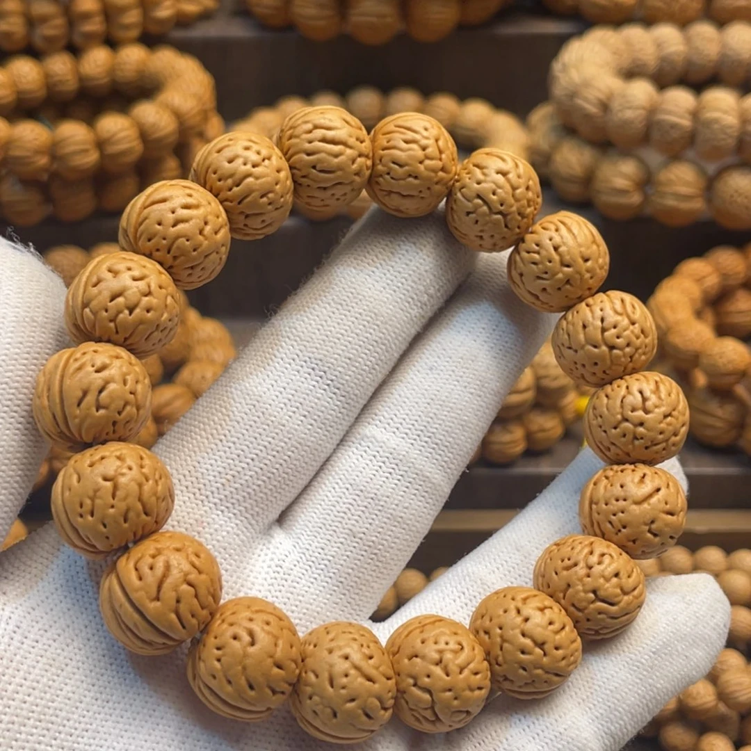 吊坠桃核金丹手串16➕