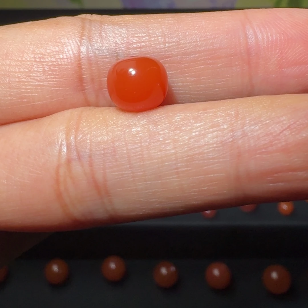 南红玛瑙未镶嵌柿子红老形微纹8.7×7.7