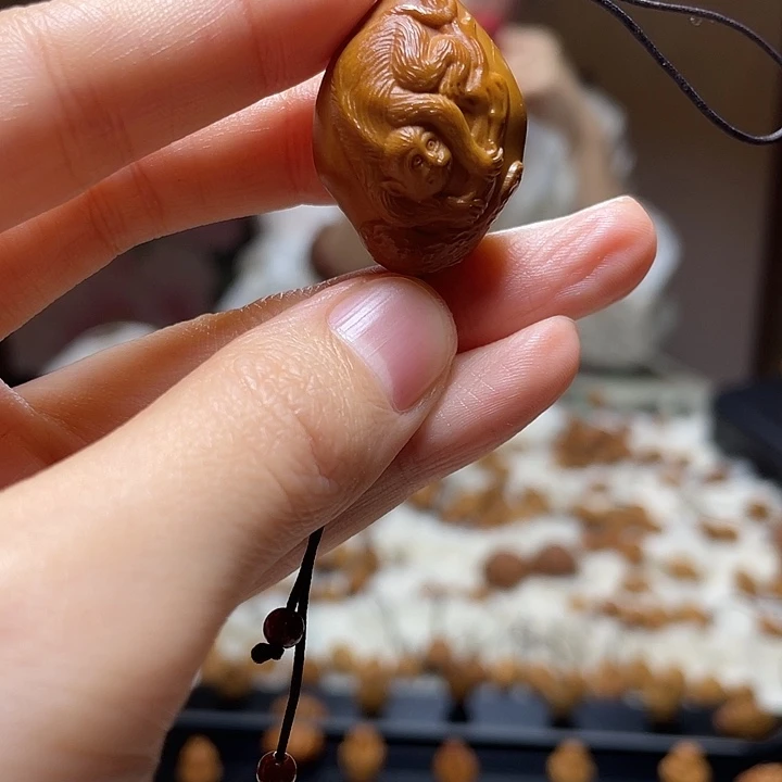 橄榄核吊坠橄榄 猴