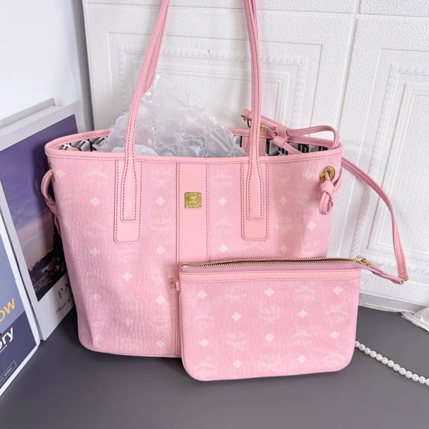 95新 MCM 95新 轻雾粉子母款托特包