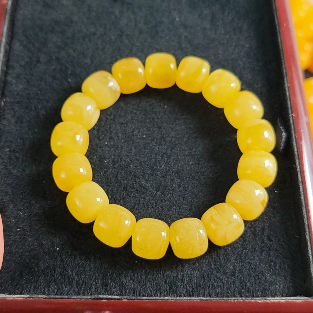 手串蜜蜡未镶嵌手串13。