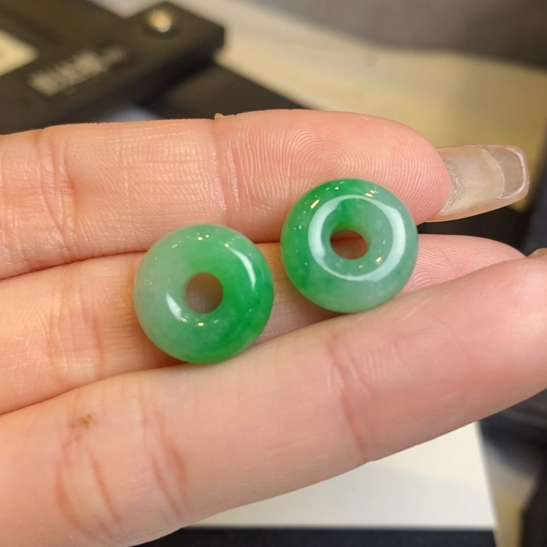 翡翠耳饰未镶嵌甜甜圈