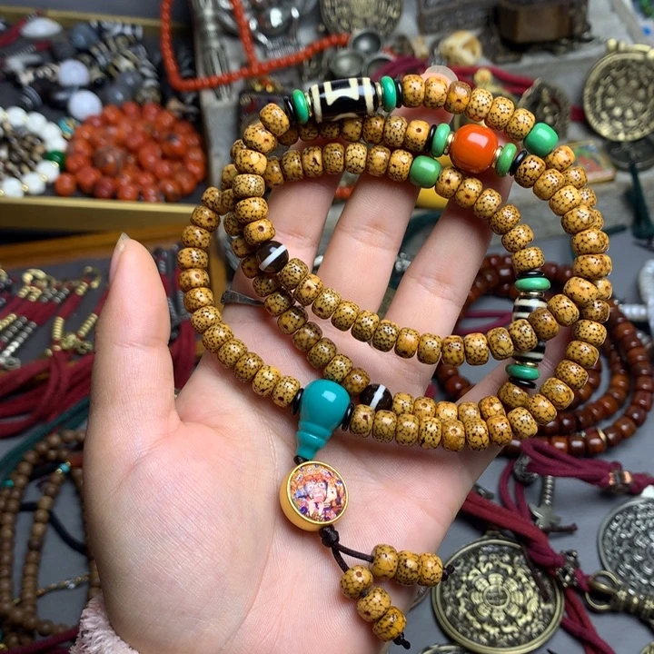 藏地密码藏饰品串