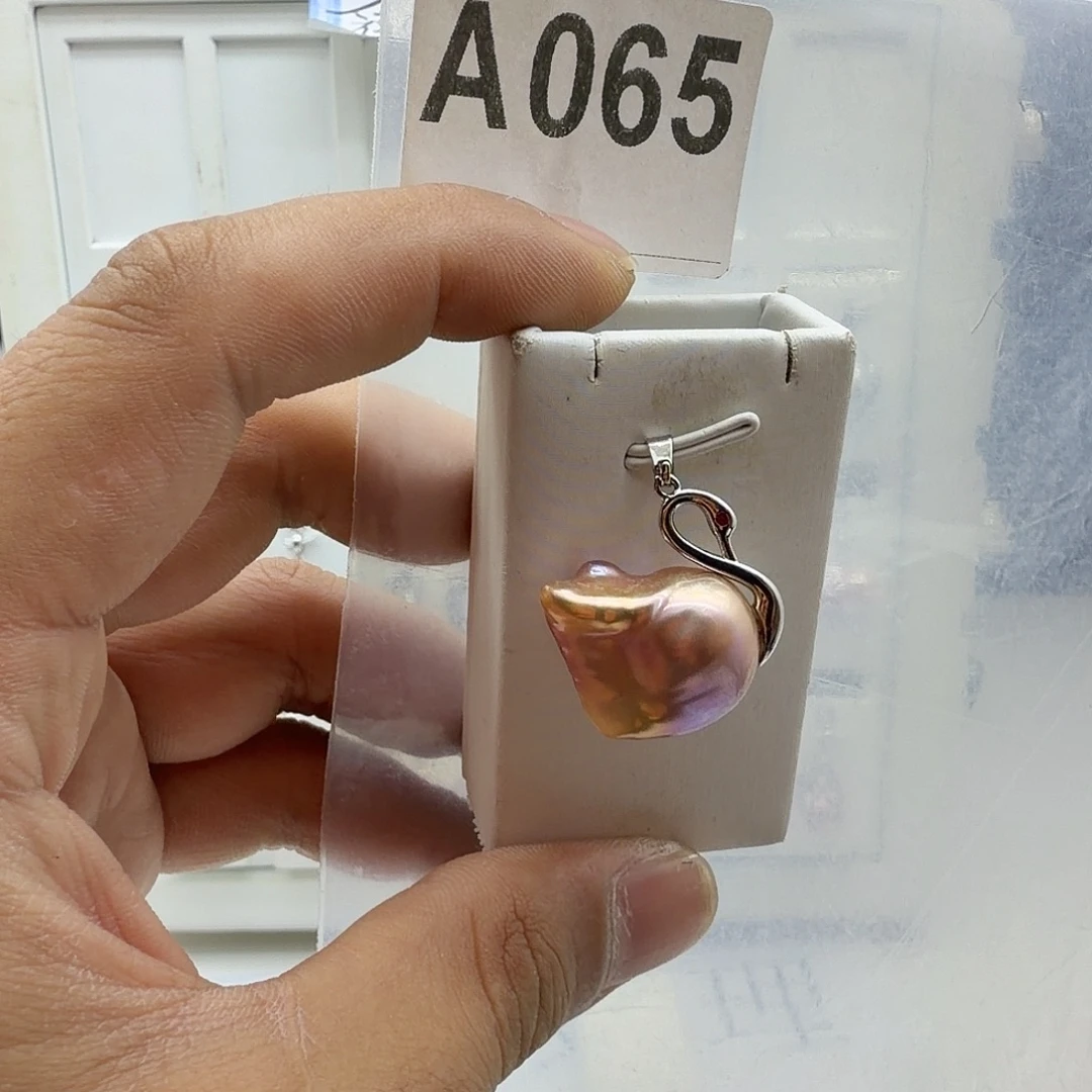 合金淡水珍珠颈饰