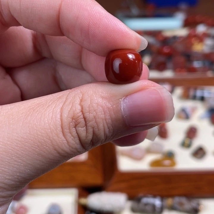 南红玛瑙未镶嵌颈饰43