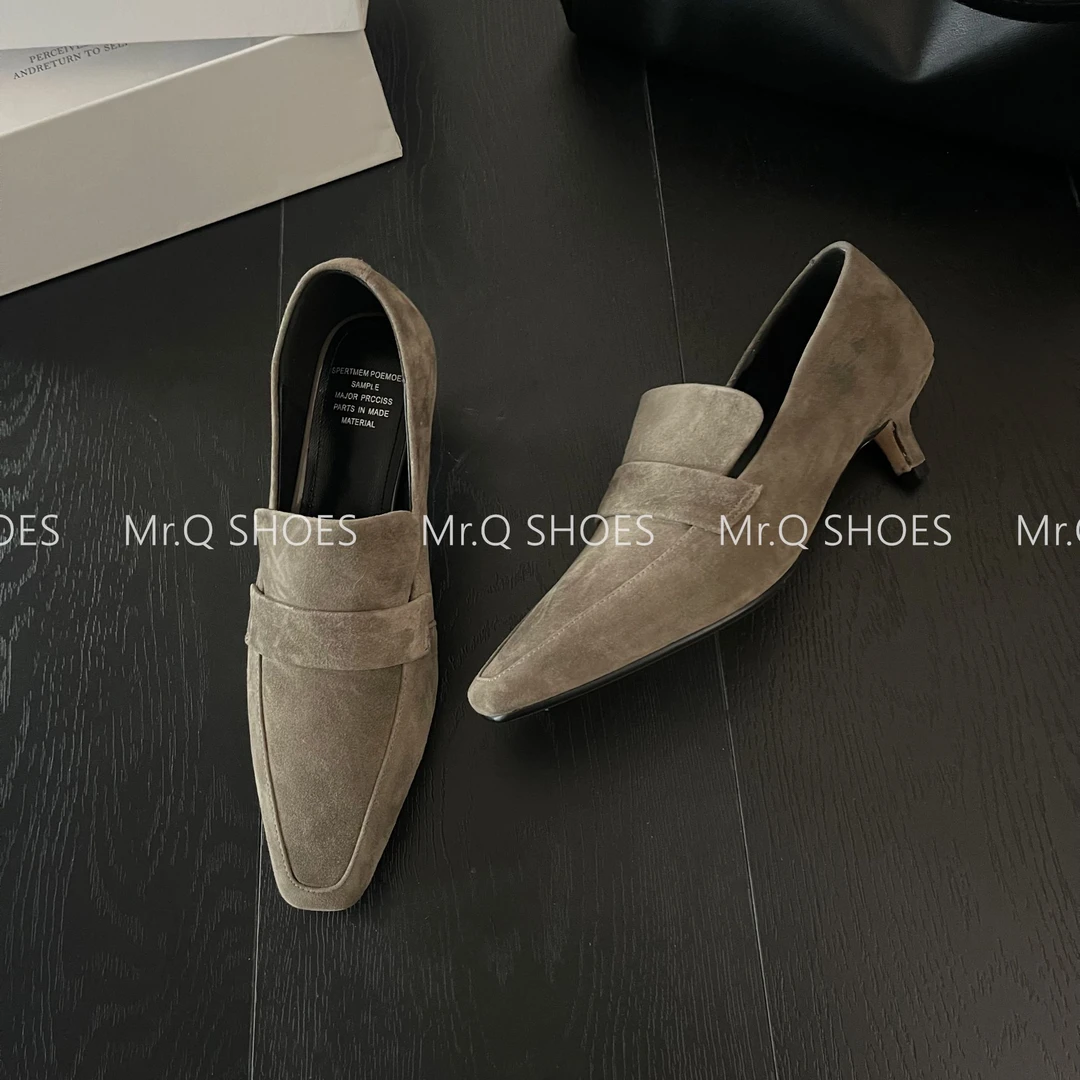 34-40码/跟高5cm/黑棕灰/方头翻皮英伦风简约时尚通勤细跟跟鞋