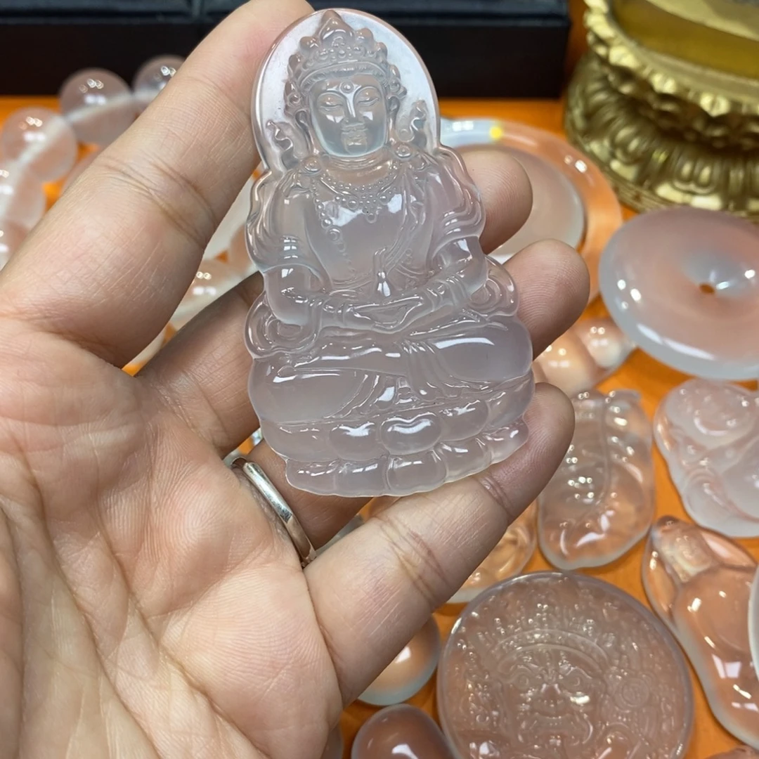 石英质玉未镶嵌颈饰