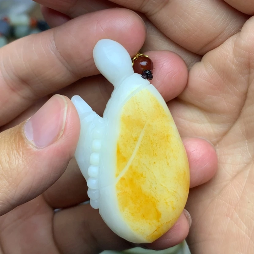 【闪购商品】颈饰未镶嵌和田玉