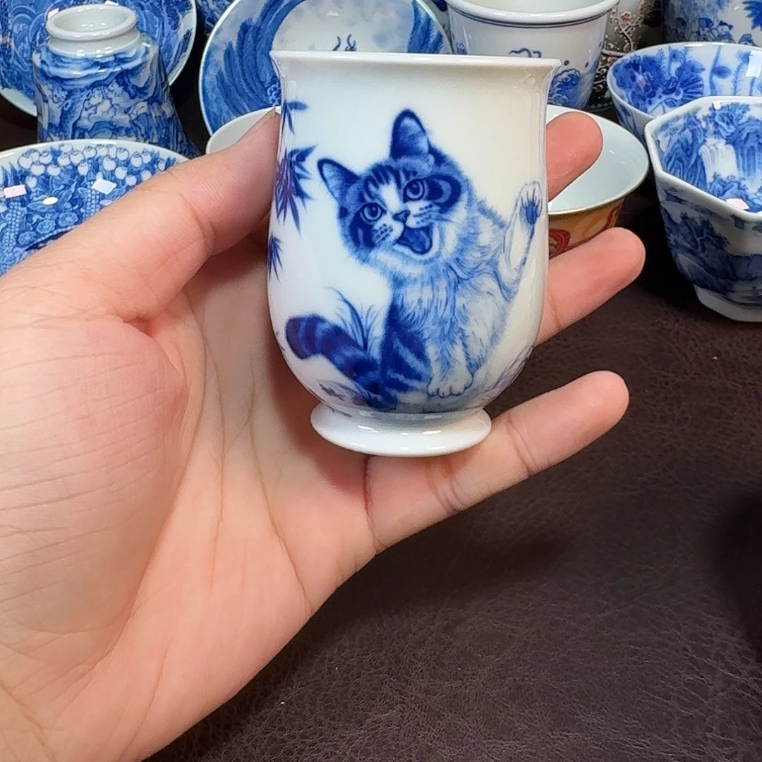 现代景德镇陶瓷杯