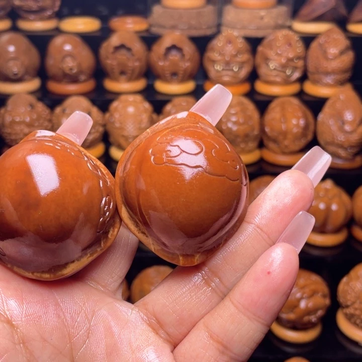 橄榄核把件呜*橄榄雕刻