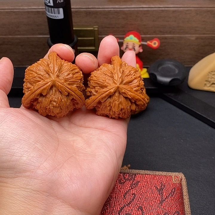 月***半把件文玩核桃白奔