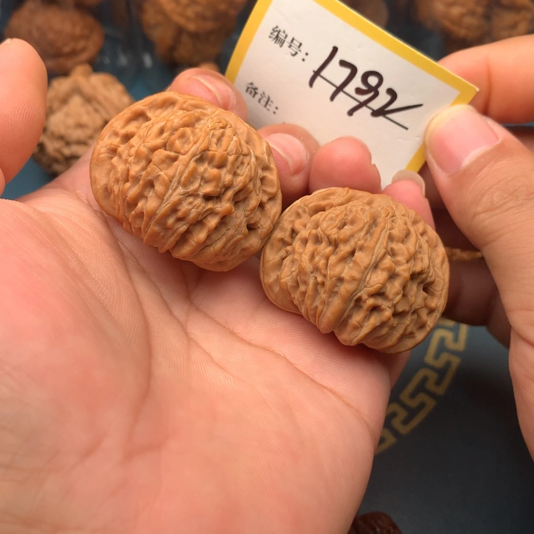 把件文玩核桃40.5全品四座楼1792