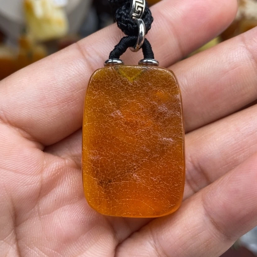 【闪购商品】琥珀颈饰未镶嵌