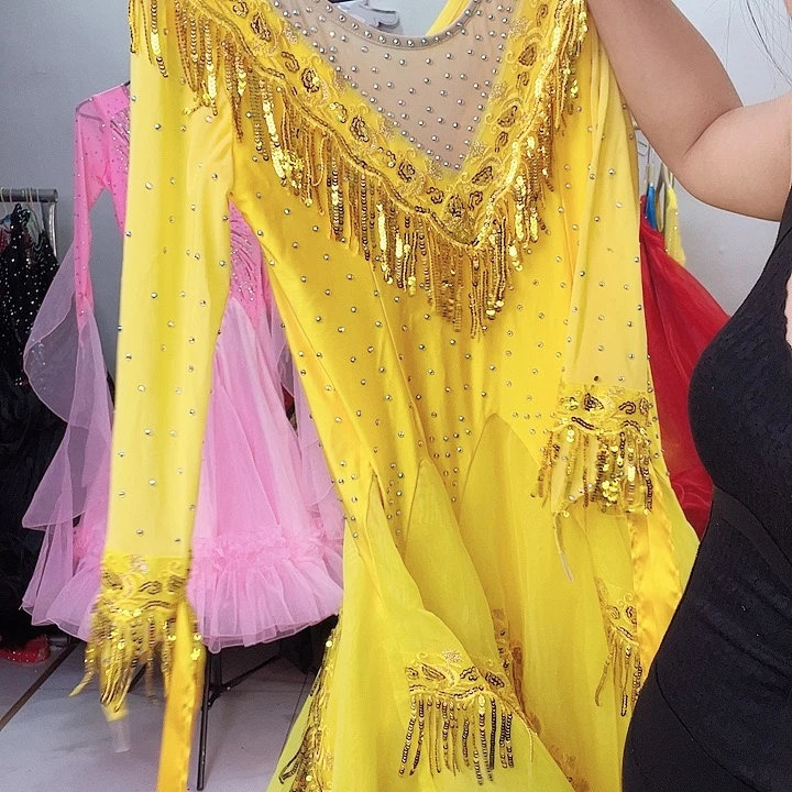 交谊舞等多种舞蹈形式